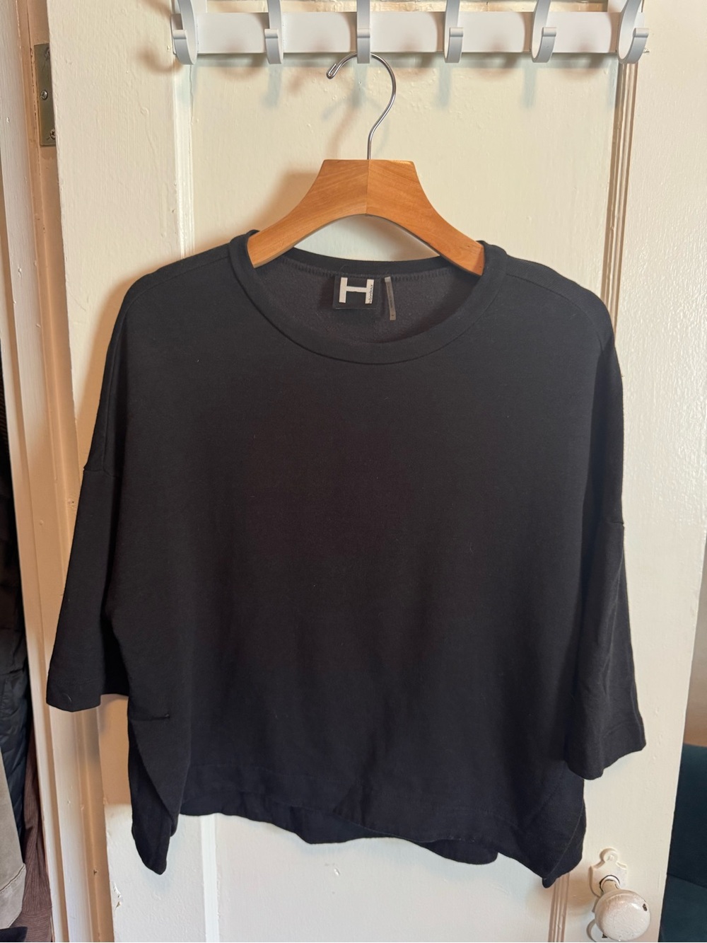 H by bordeaux Black Crewneck Short Sleeve Top